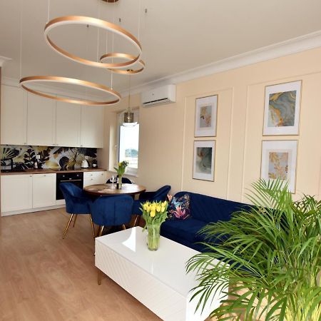 Apartament Nr 50, 2 Sypialnie, Wygodny Parking Podziemny Thorn Exterior foto