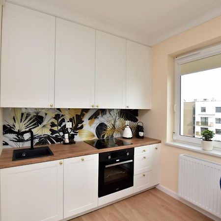 Apartament Nr 50, 2 Sypialnie, Wygodny Parking Podziemny Thorn Exterior foto