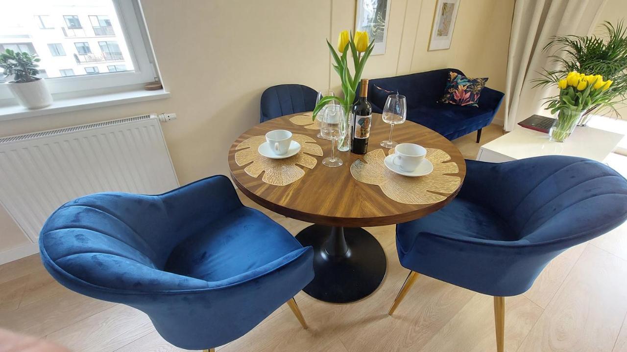 Apartament Nr 50, 2 Sypialnie, Wygodny Parking Podziemny Thorn Exterior foto