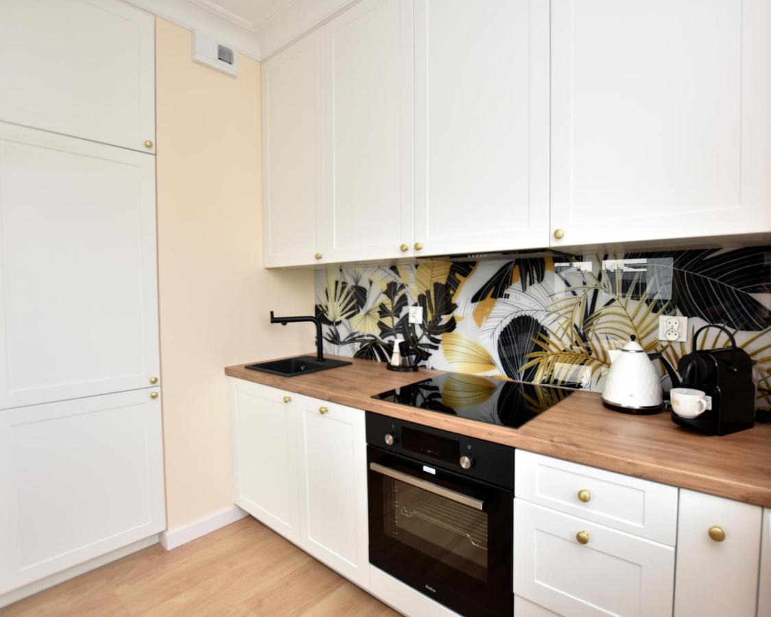Apartament Nr 50, 2 Sypialnie, Wygodny Parking Podziemny Thorn Exterior foto